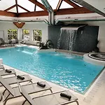Premium Wellness & Wine